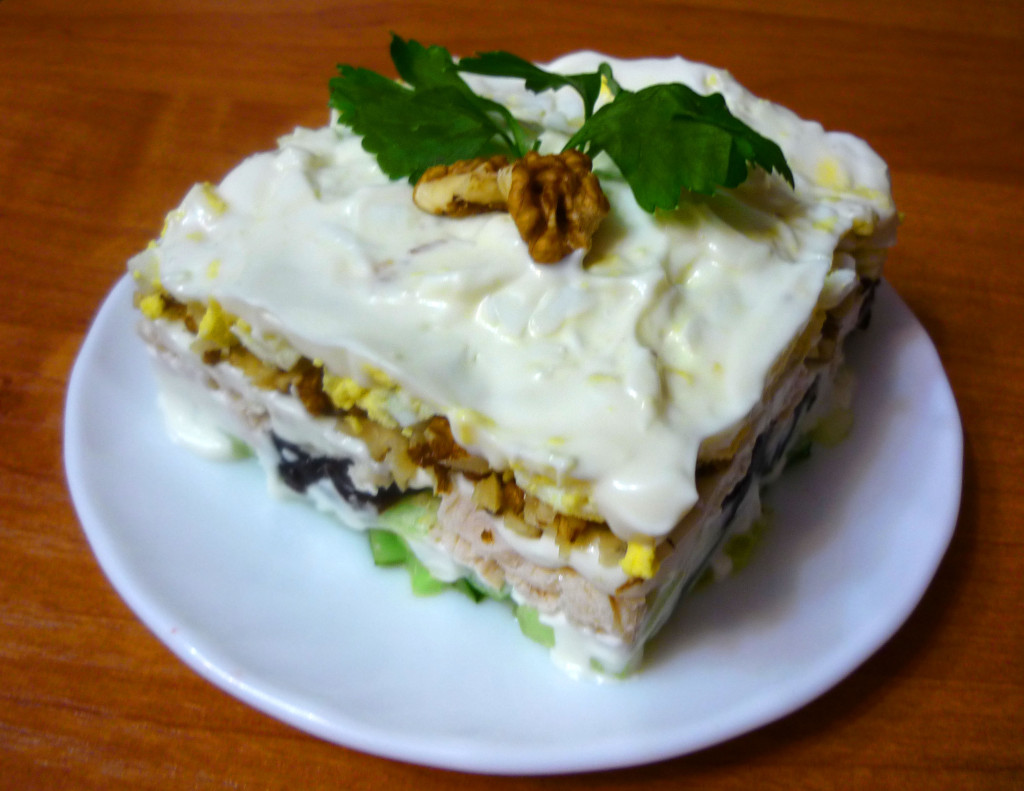 Дамский каприз салат