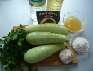 ingredienty-dlya-marinovaniya-kabachkov